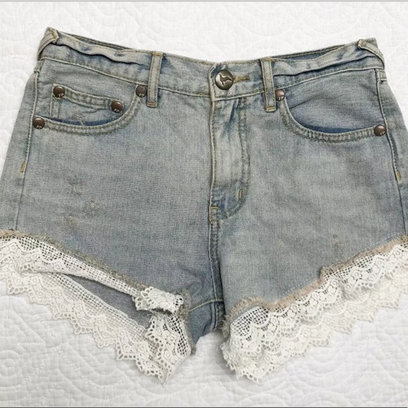 Free People Crochet Hem Distressed Jean Sh… - Picture 1 of 5